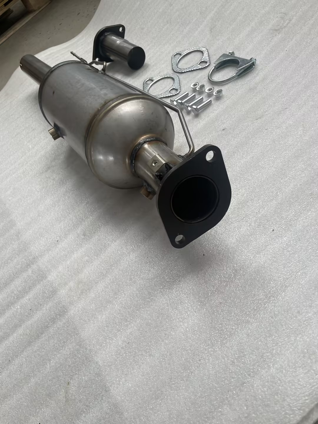 Catalytic converter assembly